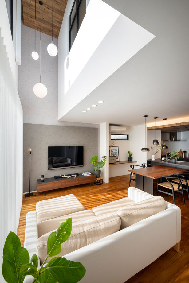 アールギャラリー(アールプランナー) 【2000万円台/30坪台/間取り図】吹抜け×快適動線で、面積以上の広がりを。都市生活で非日常を満喫する家の建築実例画像4