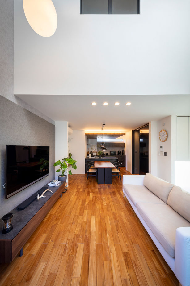 アールギャラリー(アールプランナー) 【2000万円台/30坪台/間取り図】吹抜け×快適動線で、面積以上の広がりを。都市生活で非日常を満喫する家の建築実例画像6