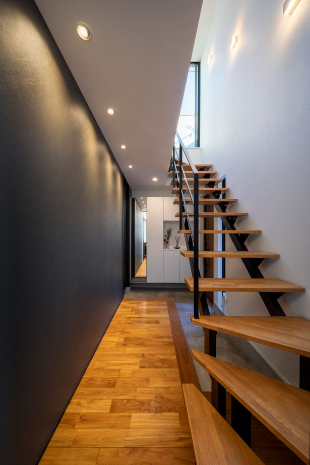 アールギャラリー(アールプランナー) 【2000万円台/30坪台/間取り図】吹抜け×快適動線で、面積以上の広がりを。都市生活で非日常を満喫する家の建築実例画像14