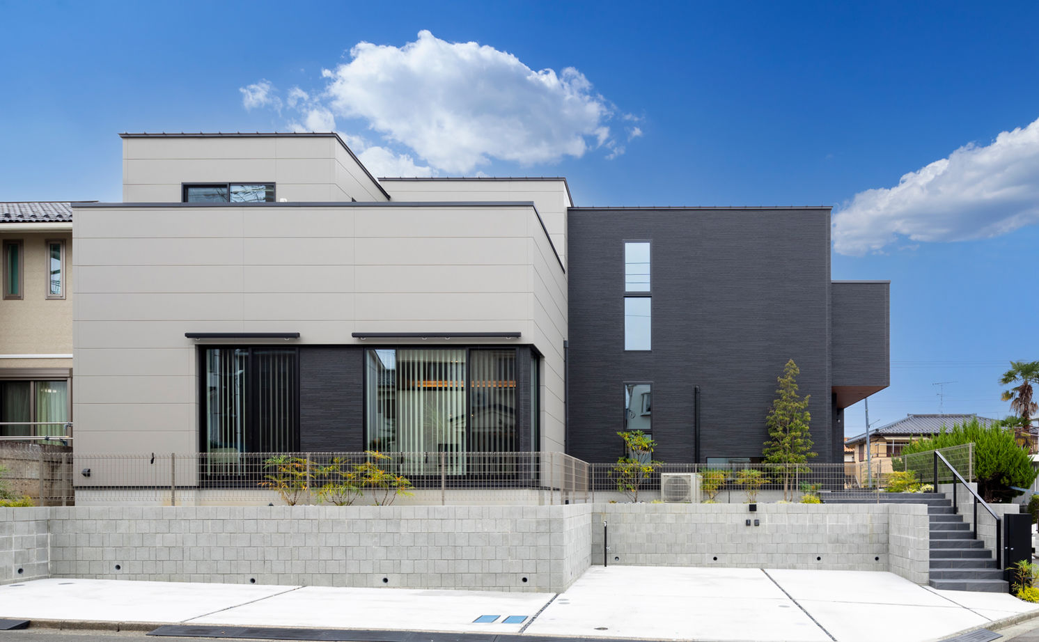 アールギャラリー(アールプランナー) 【ハイグレード住宅/50坪台/2階建て/間取り図】都市生活で叶える二世帯住宅。非日常と家事ラクが共存する家の建築実例画像20