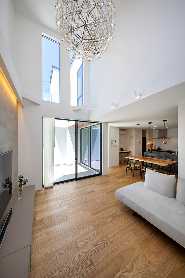 アールギャラリー(アールプランナー) 【3000万円台/シンプルモダン/30坪台/間取り図】カーテンのいらない都市生活。テラスを囲む、コの字型の家の建築実例画像5