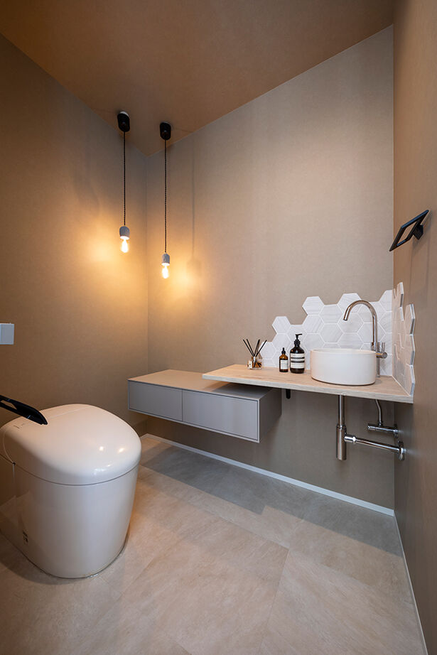 アールギャラリー(アールプランナー) 【3000万円台/シンプルモダン/30坪台/間取り図】カーテンのいらない都市生活。テラスを囲む、コの字型の家の建築実例画像18