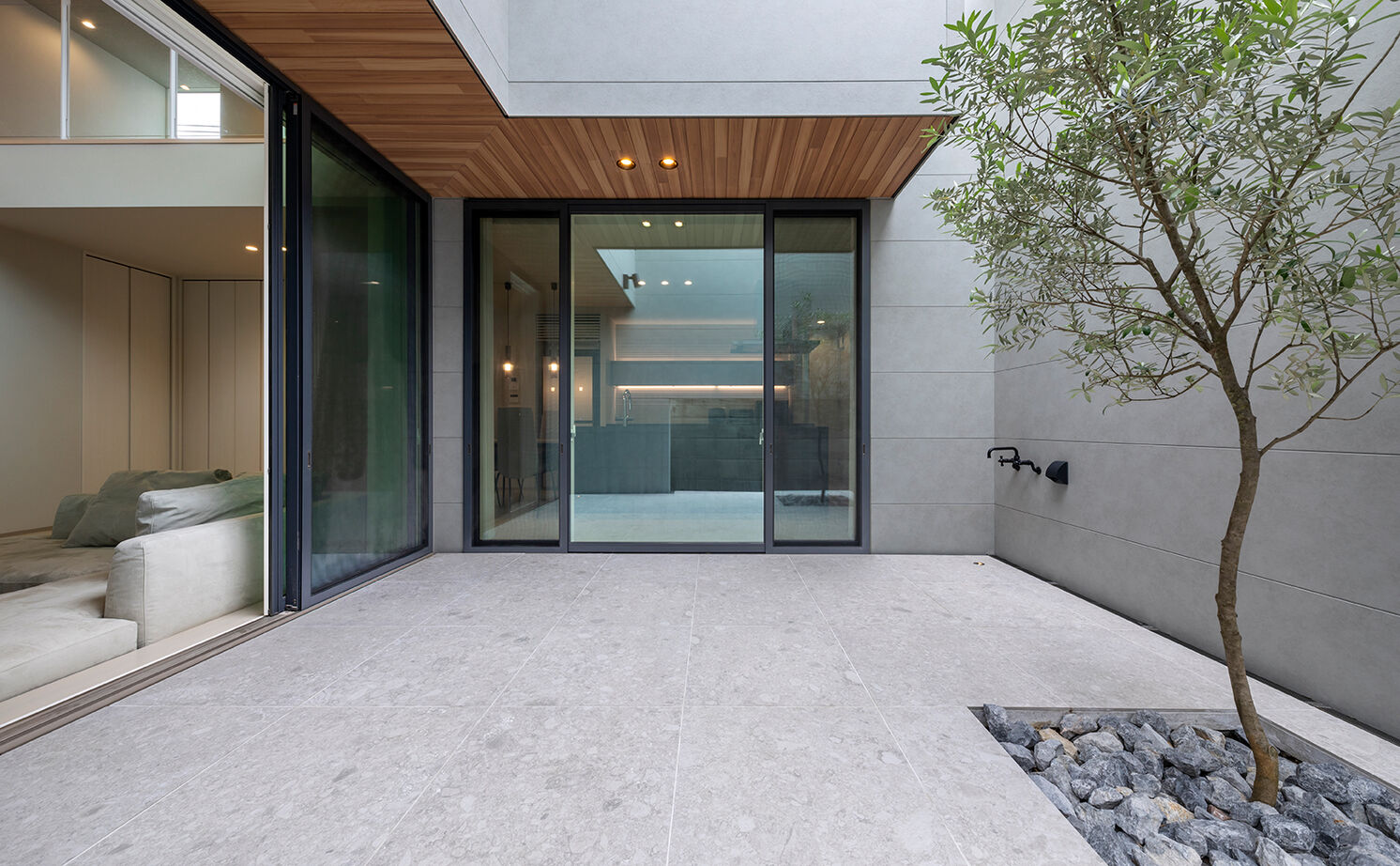 アールギャラリー(アールプランナー) 【ハイグレード住宅/40坪台/間取り図】北欧モダンと和の様式美の融合・ジャパンディスタイル。多層構造の家の建築実例画像7