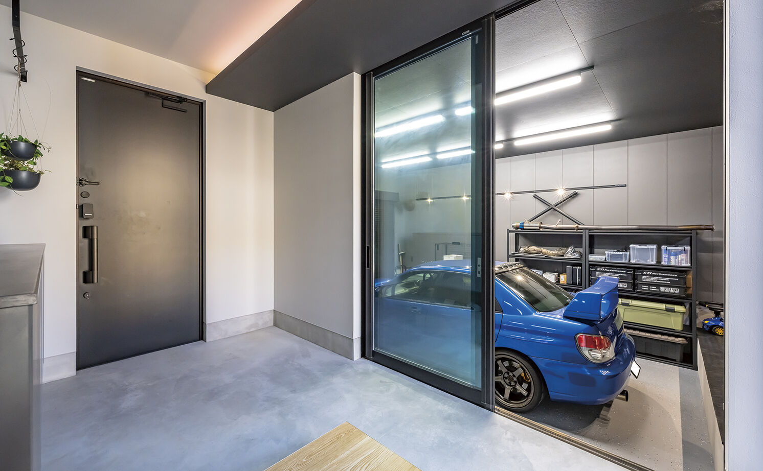 アールギャラリー(アールプランナー) 【3000万円台/30坪台/2階建て/2LDK/間取り図】ビルトインガレージ×2階LDK。家族とつながり、趣味と暮らすの建築実例画像6