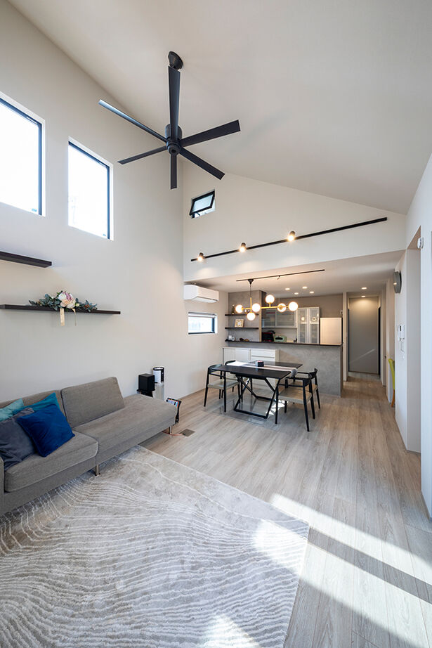 アールギャラリー(アールプランナー) 【2000万円台/30坪台】27坪台の敷地で建てる、2階LDKプラン。「空間のタテ使い」で広く暮らすの建築実例画像4