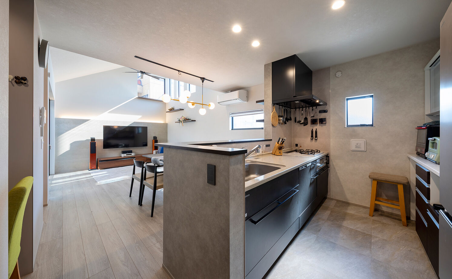 アールギャラリー(アールプランナー) 【2000万円台/30坪台】27坪台の敷地で建てる、2階LDKプラン。「空間のタテ使い」で広く暮らすの建築実例画像8