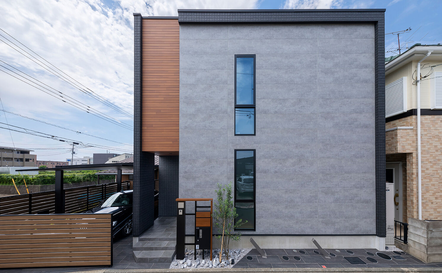 アールギャラリー(アールプランナー) 【3000万円台/30坪台/3LDK/間取り図】吹抜け×大窓×屋上庭園×家事ラク動線。日常と非日常がつながる素敵空間の建築実例画像1