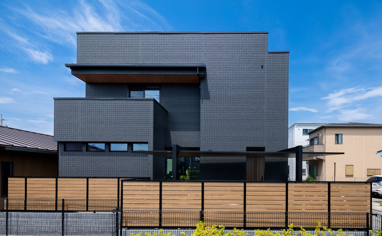 アールギャラリー(アールプランナー) 【3000万円台/30坪台/3LDK/間取り図】吹抜け×大窓×屋上庭園×家事ラク動線。日常と非日常がつながる素敵空間の建築実例画像3