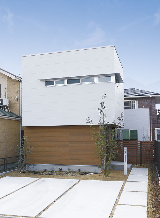 アールギャラリー(アールプランナー) 【2000万円台/2階建て/30坪台/間取り図】南面を閉じる逆転の発想。吹き抜けと中庭のある期待以上の家にの建築実例画像13