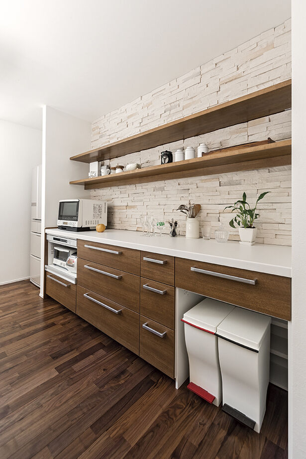 アールギャラリー(アールプランナー) 【2000万円台/30坪台/4LDK/間取り図】旗竿地を活かす設計。ピクチャーウインドウから竹林を望む暮らしの建築実例画像8