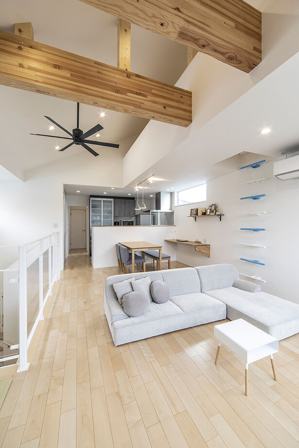 アールギャラリー(アールプランナー) 【2000万円台/30坪台/ビルトインガレージ/間取り図】2階リビングでカーテンいらずの開放的なガレージハウスの建築実例画像10