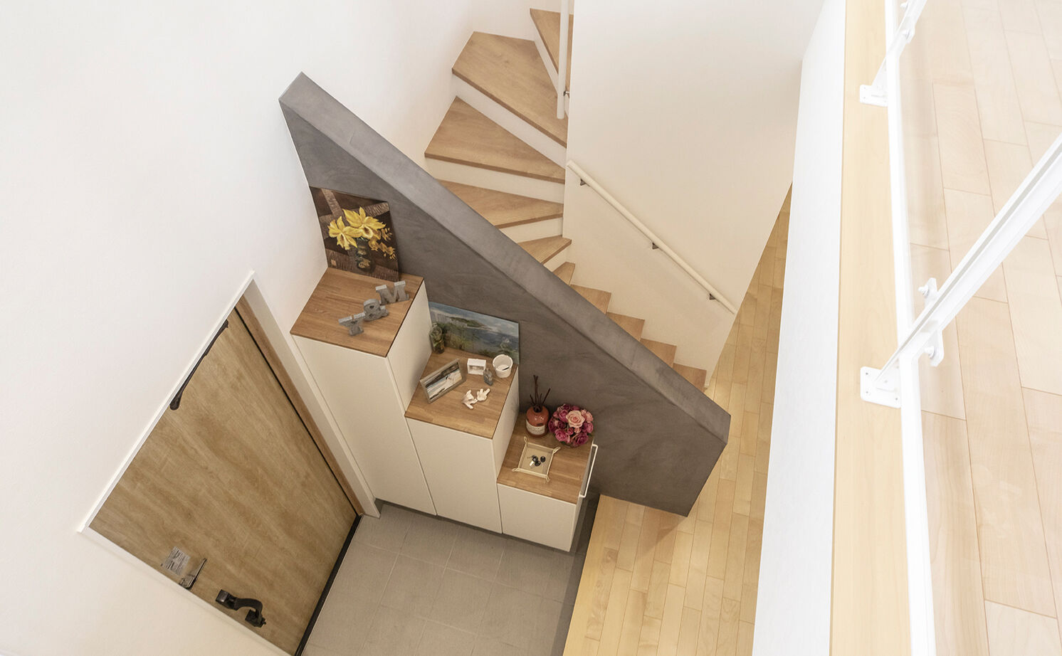 アールギャラリー(アールプランナー) 【2000万円台/30坪台/ビルトインガレージ/間取り図】2階リビングでカーテンいらずの開放的なガレージハウスの建築実例画像15