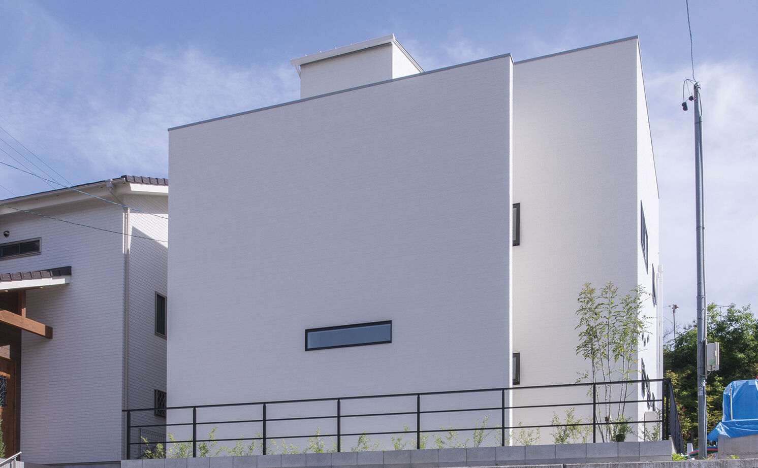 アールギャラリー(アールプランナー)  【1000万円台/30坪台/4LDK/間取り図】芝生で遊んで、デッキで寛ぐ、屋上のあるアウトドアリビングの家 の建築実例画像2