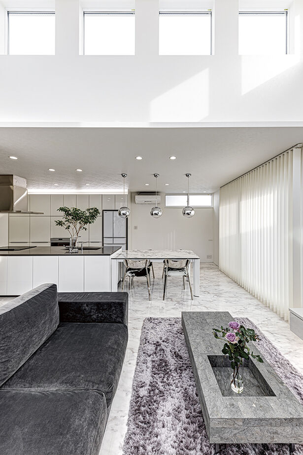 アールギャラリー(アールプランナー) 【3000万円台/50坪/ビルトインガレージ/店舗併用住宅/間取り図】天井高4ｍ超の大空間でホテルライクな家の建築実例画像6