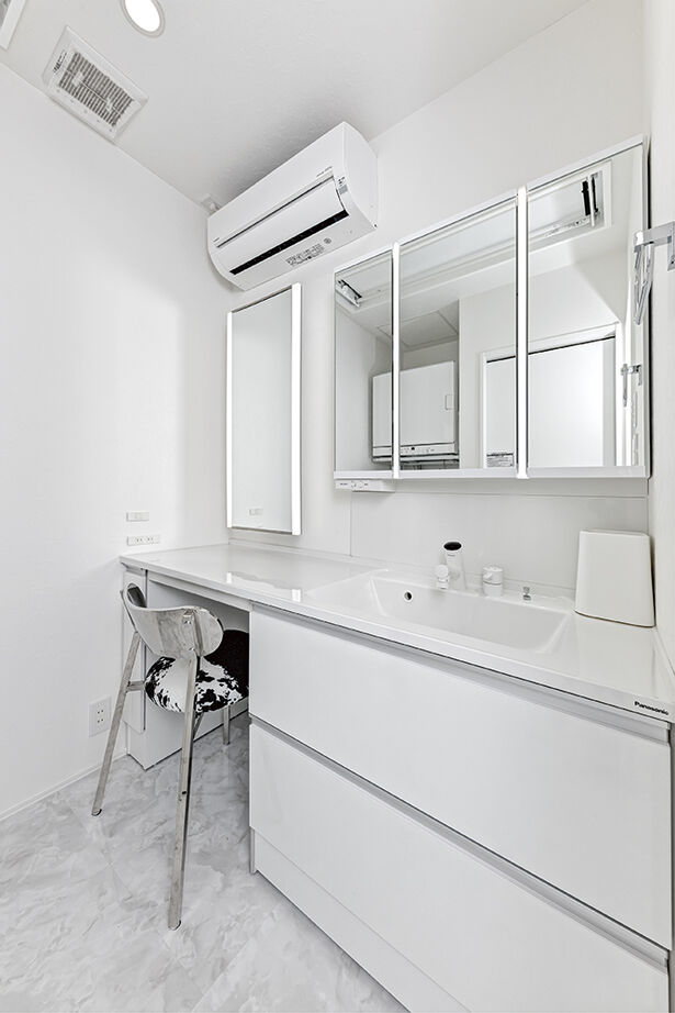 アールギャラリー(アールプランナー) 【3000万円台/50坪/ビルトインガレージ/店舗併用住宅/間取り図】天井高4ｍ超の大空間でホテルライクな家の建築実例画像15