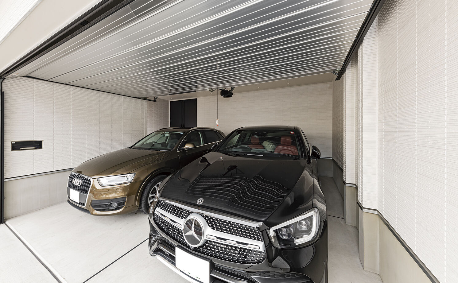 アールギャラリー(アールプランナー) 【3000万円台/50坪/ビルトインガレージ/店舗併用住宅/間取り図】天井高4ｍ超の大空間でホテルライクな家の建築実例画像19