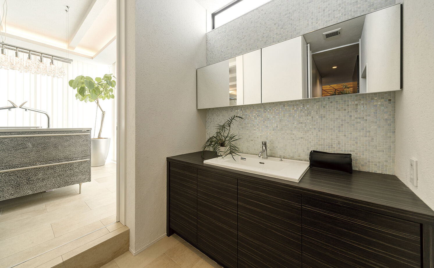 アールギャラリー(アールプランナー) 【ハイグレード/ガレージ/50坪台】毎日が高級ホテルのリゾートライフのよう。建築家と叶えたガレージハウスの建築実例画像10