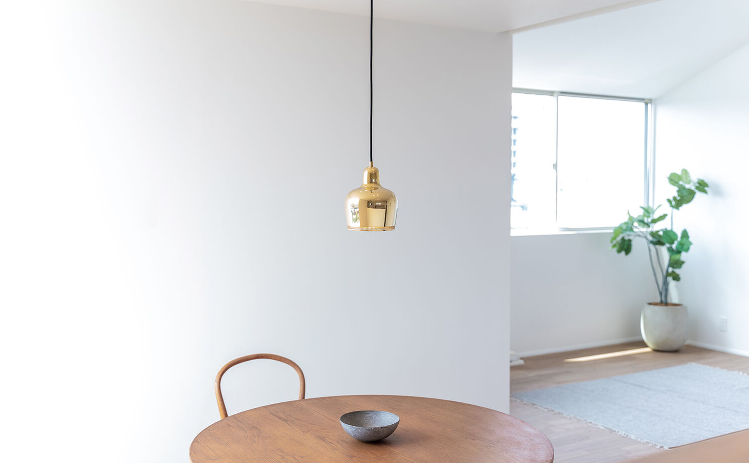 アールギャラリー(アールプランナー) 【1000万円台/20坪台/コンパクトな家/2階建て/3LDK/間取り図】土間玄関を備えた、雑味のないアート空間の建築実例画像4