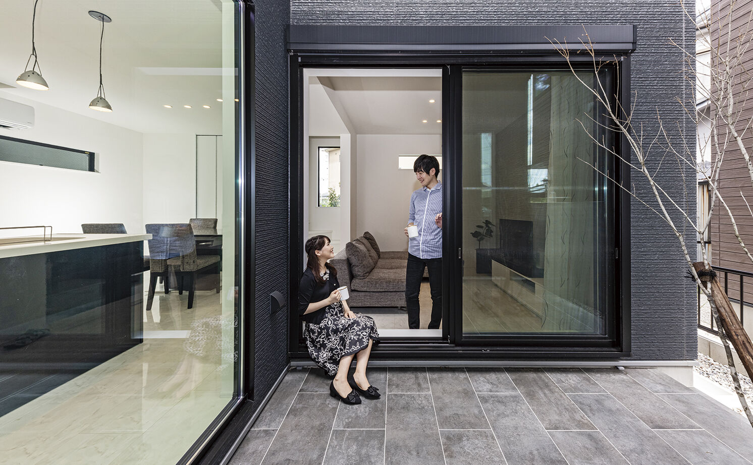 アールギャラリー(アールプランナー) 【1000万円台/30坪台/3LDK/間取り図】中庭を家族だけのプライベートラウンジに。外を閉じ、内を開放する家の建築実例画像2