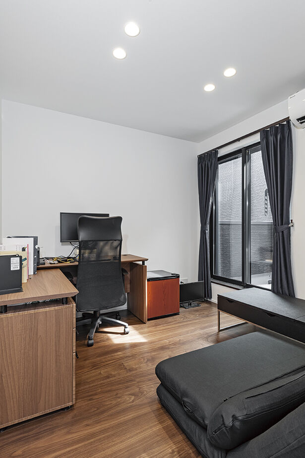 アールギャラリー(アールプランナー) 【1000万円台/30坪台/3LDK/間取り図】中庭を家族だけのプライベートラウンジに。外を閉じ、内を開放する家の建築実例画像17