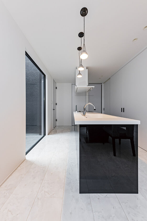 アールギャラリー(アールプランナー) 【1000万円台/30坪台/3LDK/間取り図】中庭を家族だけのプライベートラウンジに。外を閉じ、内を開放する家の建築実例画像18