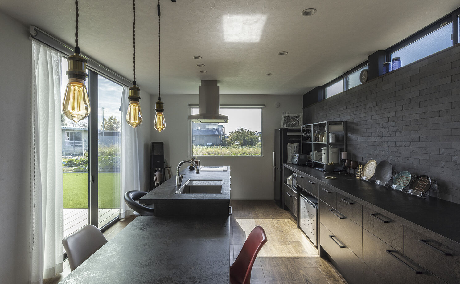 アールギャラリー(アールプランナー) 【3000万円台/40坪台/間取り図】中庭付きのコートプラン。憧れのブルックリンスタイルに“好き”を集めての建築実例画像9