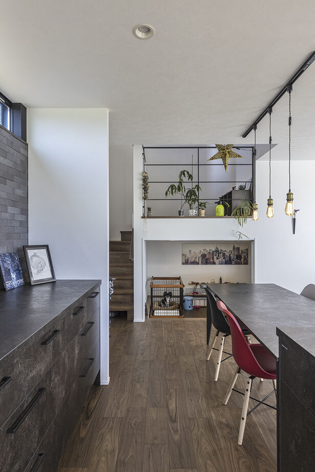 アールギャラリー(アールプランナー) 【3000万円台/40坪台/間取り図】中庭付きのコートプラン。憧れのブルックリンスタイルに“好き”を集めての建築実例画像11