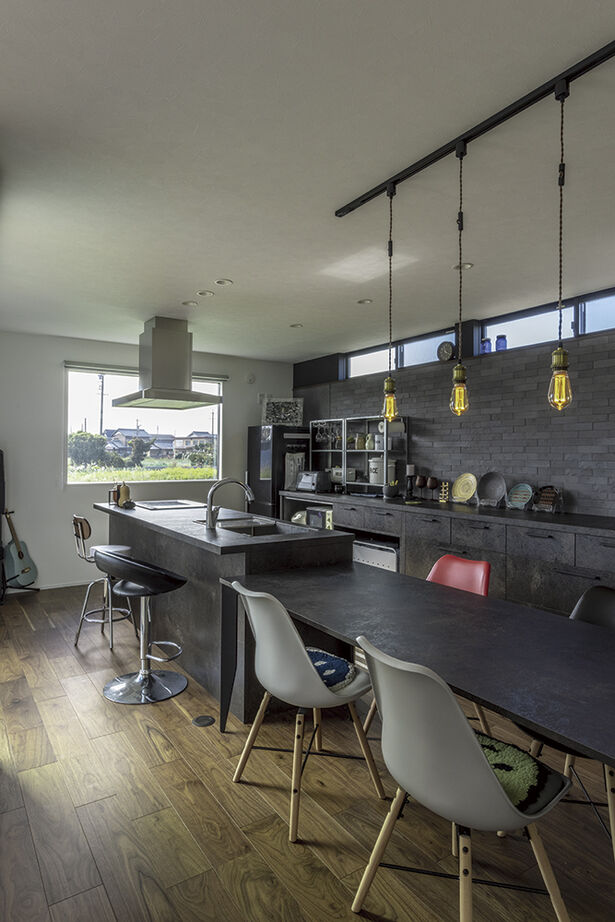 アールギャラリー(アールプランナー) 【3000万円台/40坪台/間取り図】中庭付きのコートプラン。憧れのブルックリンスタイルに“好き”を集めての建築実例画像16