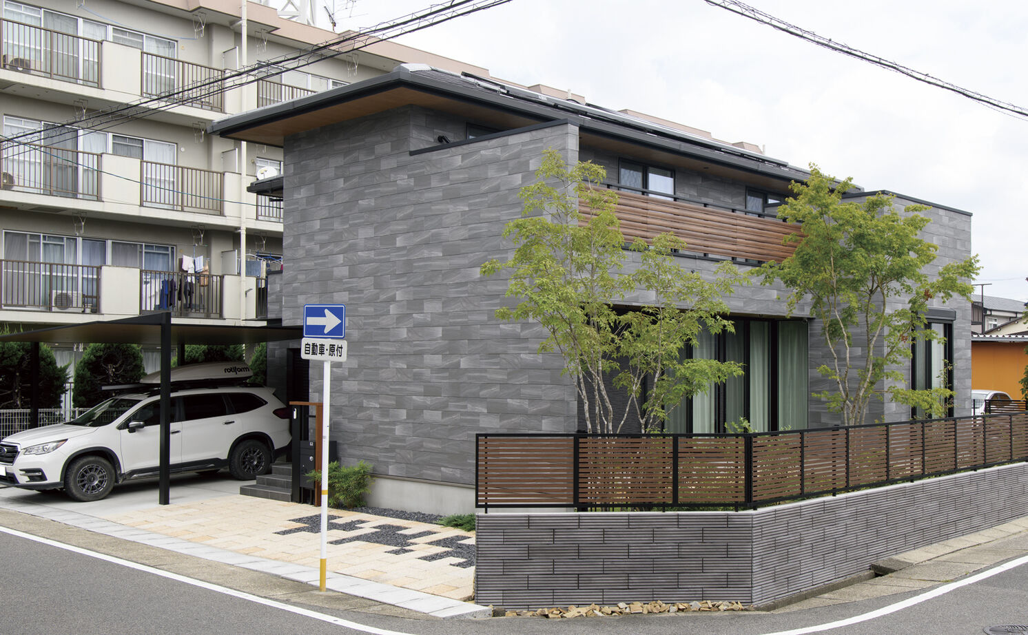 アールギャラリー(アールプランナー)  【ハイグレード/ビルトインガレージ/50坪台/シンプルモダン/理想の間取り】趣味と共に暮らす、非日常空間の建築実例画像4