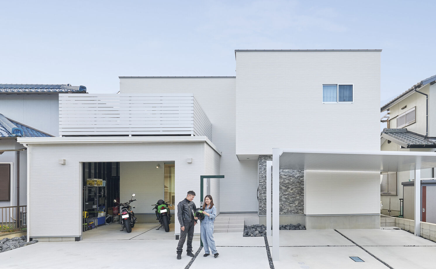 アールギャラリー(アールプランナー) 【3000万円台/ガレージ/2階建て/40坪台/3LDK/間取り図】趣味空間、暮らしやすさを叶えたガレージハウスの建築実例画像1