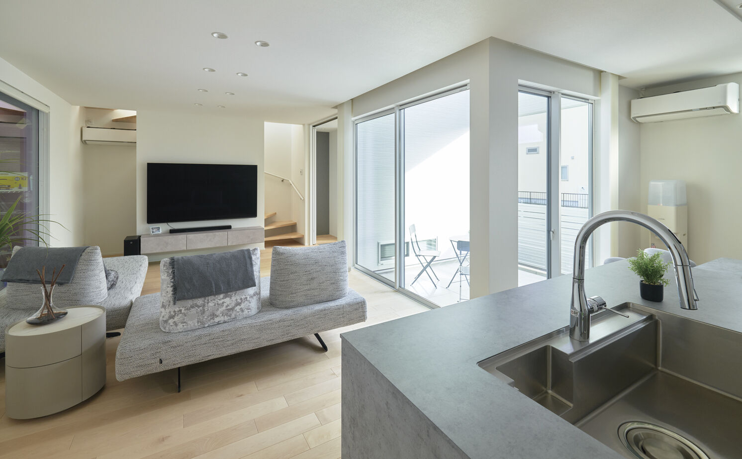 アールギャラリー(アールプランナー) 【3000万円台/ガレージ/2階建て/40坪台/3LDK/間取り図】趣味空間、暮らしやすさを叶えたガレージハウスの建築実例画像7