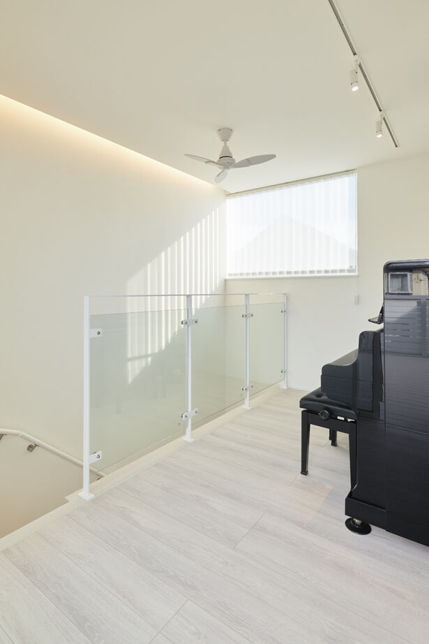 アールギャラリー(アールプランナー) 【3000万円台/ガレージ/2階建て/40坪台/3LDK/間取り図】趣味空間、暮らしやすさを叶えたガレージハウスの建築実例画像10