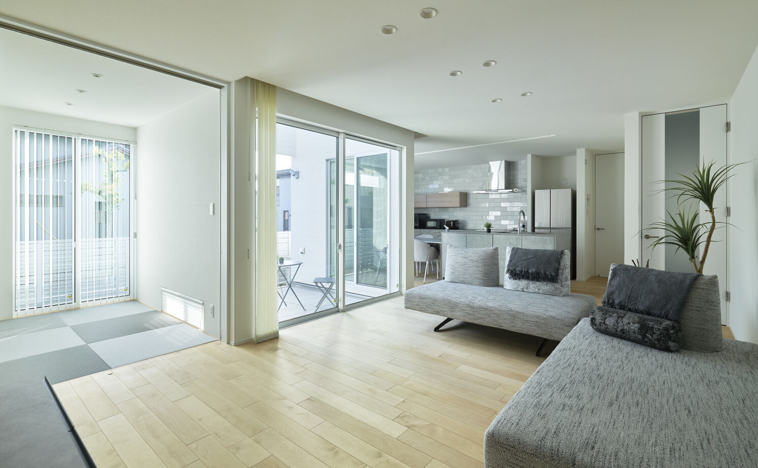 アールギャラリー(アールプランナー) 【3000万円台/ガレージ/2階建て/40坪台/3LDK/間取り図】趣味空間、暮らしやすさを叶えたガレージハウスの建築実例画像18