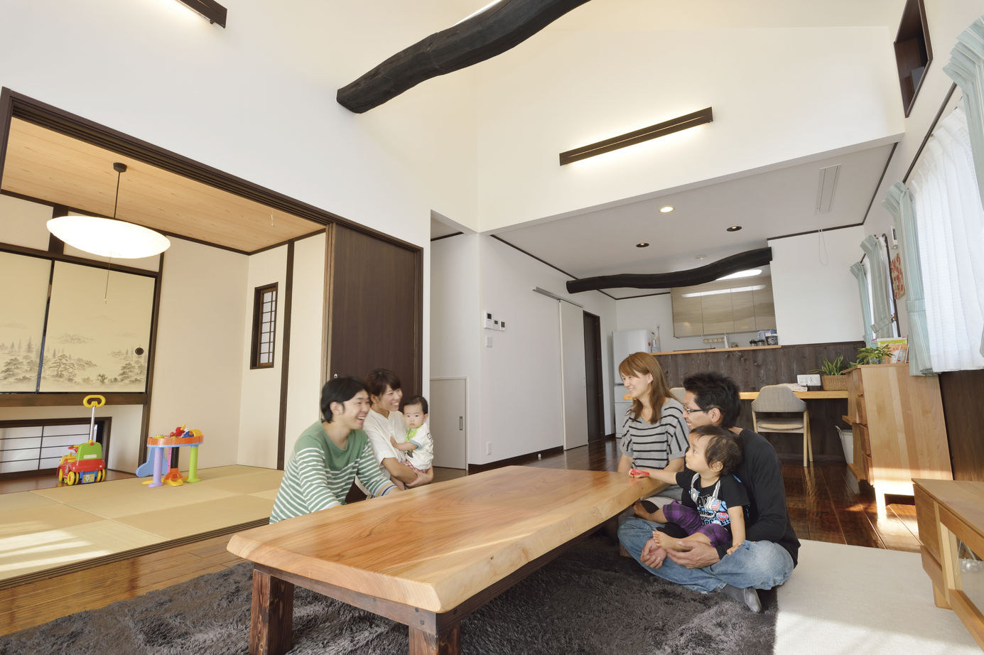 リアルホーム 【鈴鹿の家】独自のルートで古材を入手！古材を活かした見事な梁が演出する「古民家風の家」の建築実例画像5