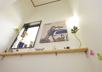 リアルホーム 【津の家】「家で遊ぶのが楽しい！」。アウトドア用品を収納できる土間収納や浴室から臨める中庭のある家の建築実例画像7