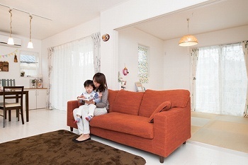 リアルホーム 【四日市の家】予算内で実現！パパ念願のガレージと、ママのお気に入りの雑貨が映える家の建築実例画像5