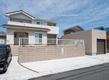 リアルホーム 【四日市の家】予算内で実現！パパ念願のガレージと、ママのお気に入りの雑貨が映える家の建築実例画像10