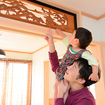 リアルホーム 【四日市/見学可能】家族6人の顔が見える居酒屋風キッチン!間取りに工夫がつまった2000万円で建つ家の実例の建築実例画像6