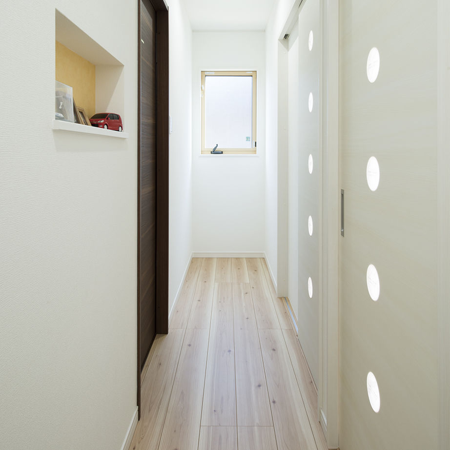 リアルホーム 【平屋×37.1坪×小屋裏収納】玄関土間に縁側!?こだわりの詰まった間取りをプランニング。日本家屋風の実例の建築実例画像8