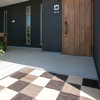 リアルホーム 【三重県/間取り図】2階LDKでプライバシーも配慮!中庭のあるおしゃれな店舗併用住宅で夢だったカフェを実現の建築実例画像7