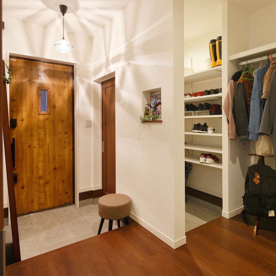 リアルホーム 【間取り図掲載あり｜長期優良住宅】20代で実現！念願の広い駐車場と光と風を感じるガーデンデッキのある家の建築実例画像5