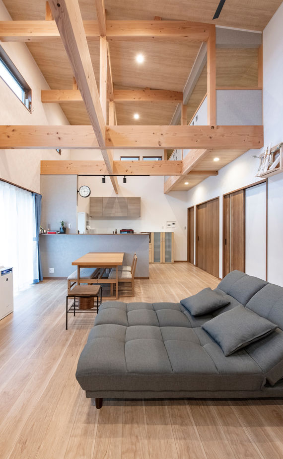 リアルホーム 【平屋/2000万円台/34坪台】エアコン一台で夏も冬も快適！土間収納にロフト、坪庭を設けたこだわりの平屋の建築実例画像13