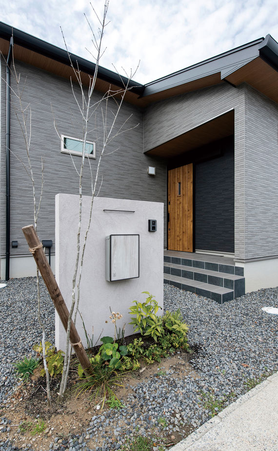 リアルホーム 【平屋/2000万円台/34坪台】エアコン一台で夏も冬も快適！土間収納にロフト、坪庭を設けたこだわりの平屋の建築実例画像14