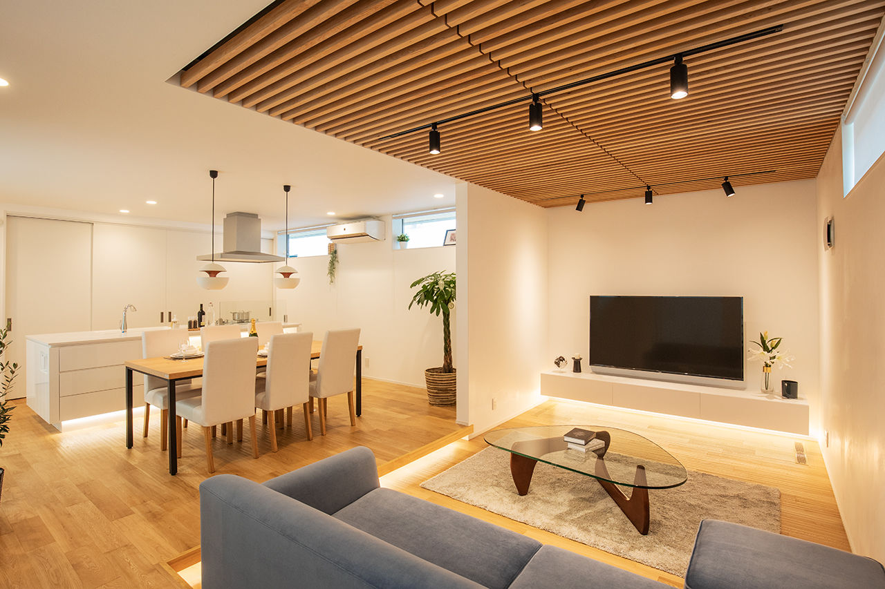 サンジョーホーム 【リゾート×ホテルライク/間取り図】坪庭・中庭で雨音も心地いいBGMに。素材の質感が随所に光る実例の建築実例画像5