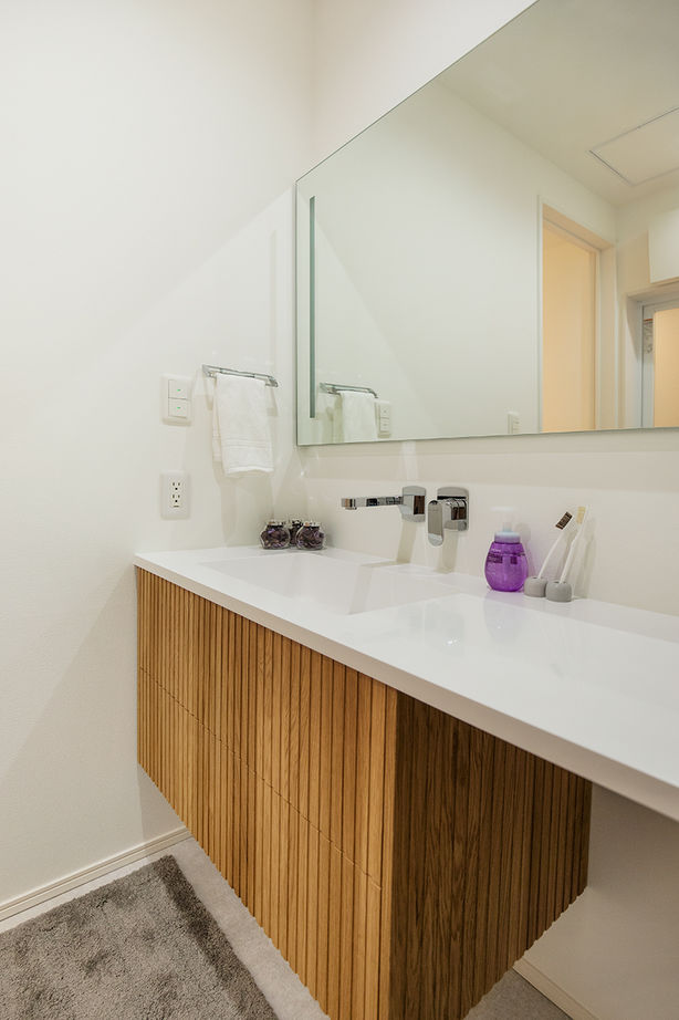 サンジョーホーム 【リゾート×ホテルライク/間取り図】坪庭・中庭で雨音も心地いいBGMに。素材の質感が随所に光る実例の建築実例画像7