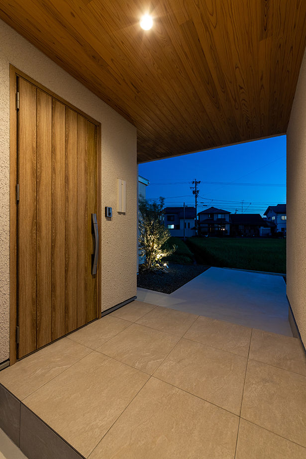 サンジョーホーム 【ホテルライク/中庭/間取り図】上質な室内。住みやすさとおもてなしを兼ね備えた多彩な居場所のある実例の建築実例画像11