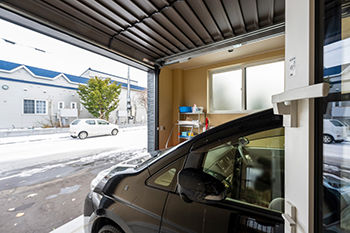 大進ホーム 【2000万円台／35坪】収納計画を立て、片付けやすさと家事ラク動線を実現。1階にインナーガレージ＆LDKの建築実例画像7