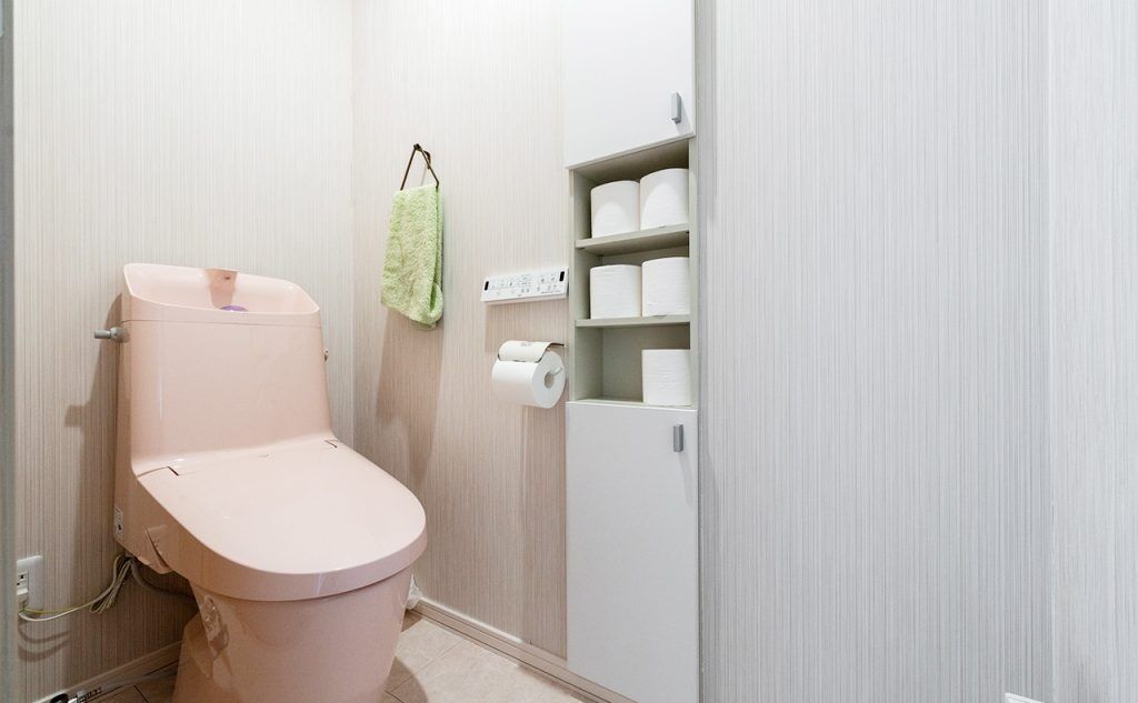 大進ホーム 【札幌市／32.6坪／階段下収納】チョークボードの壁にソーイングスペースなど、好きなものを集めた楽しい家の建築実例画像9