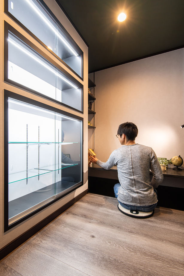 アイワホーム 【本体価格2290万円/34.9坪/平屋】「座る」リビングで空間を演出した、ダウンフロアのある平屋の住まいの建築実例画像9