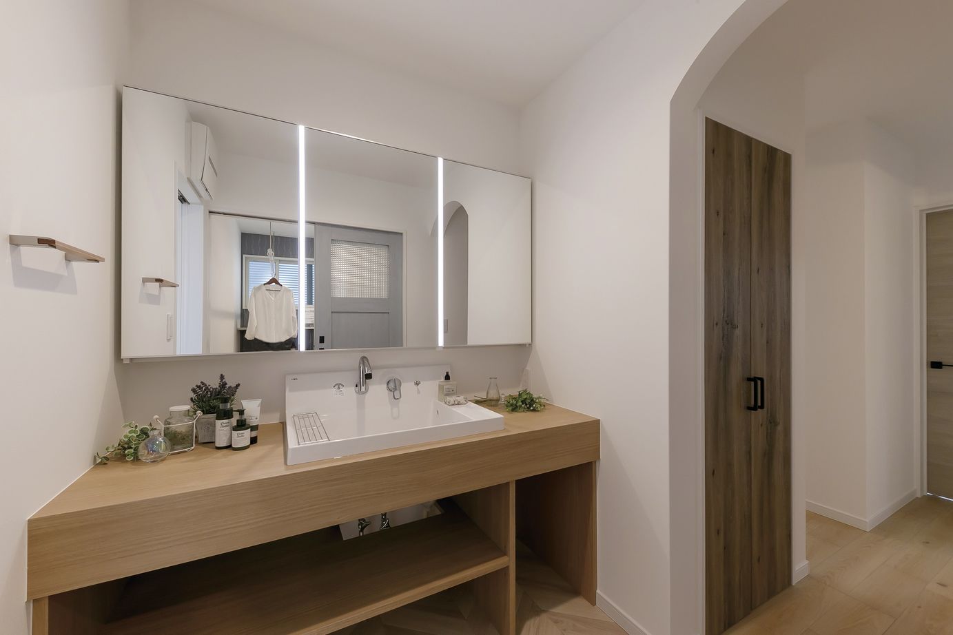 アイワホーム 【本体価格2500～2999万円/33.5坪】のびやかな空間に家事ラクな動線。メリハリのある暮らしを楽しむ平屋の建築実例画像8